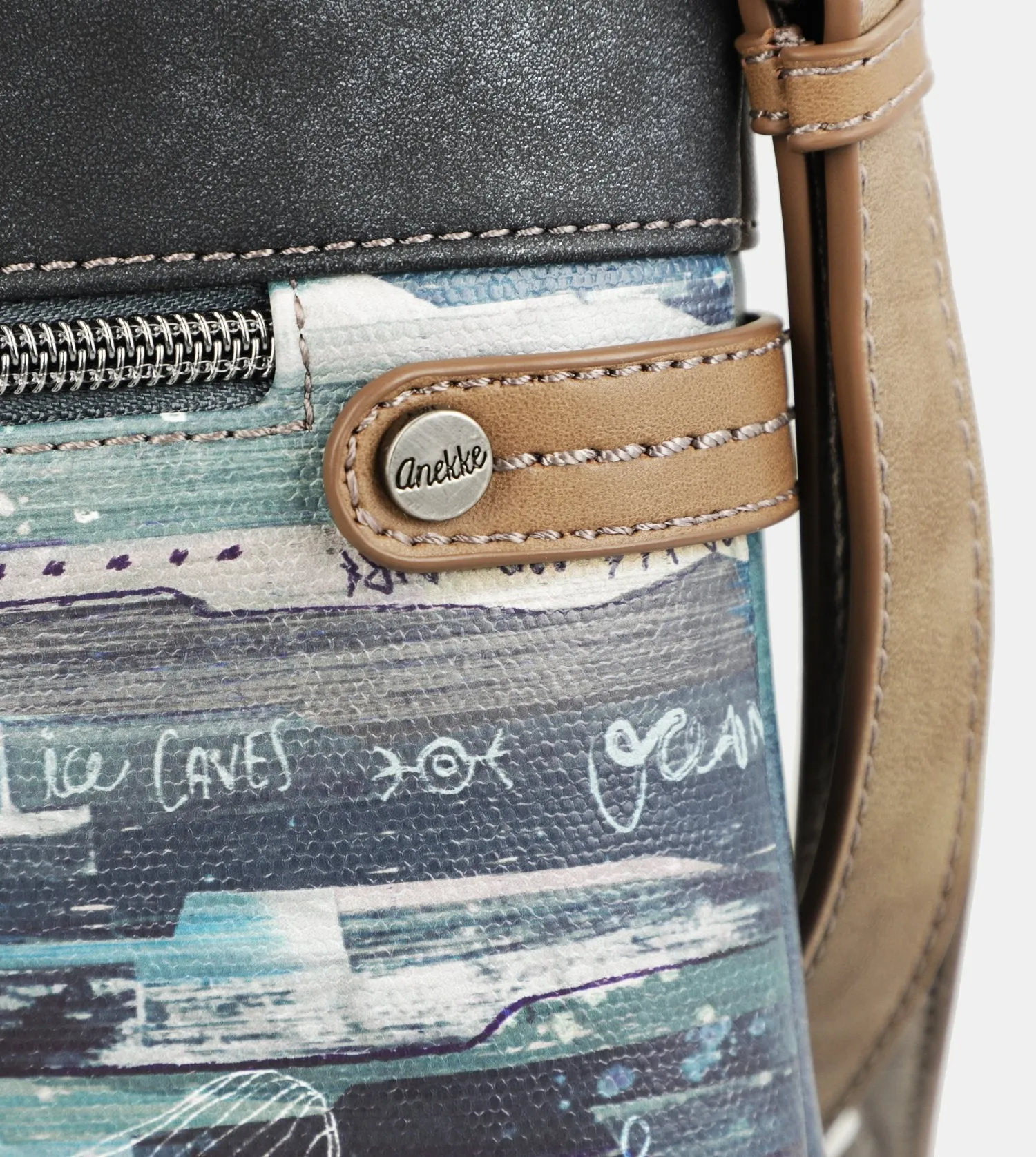 bag Iceland Compact crossbody Multi-functional