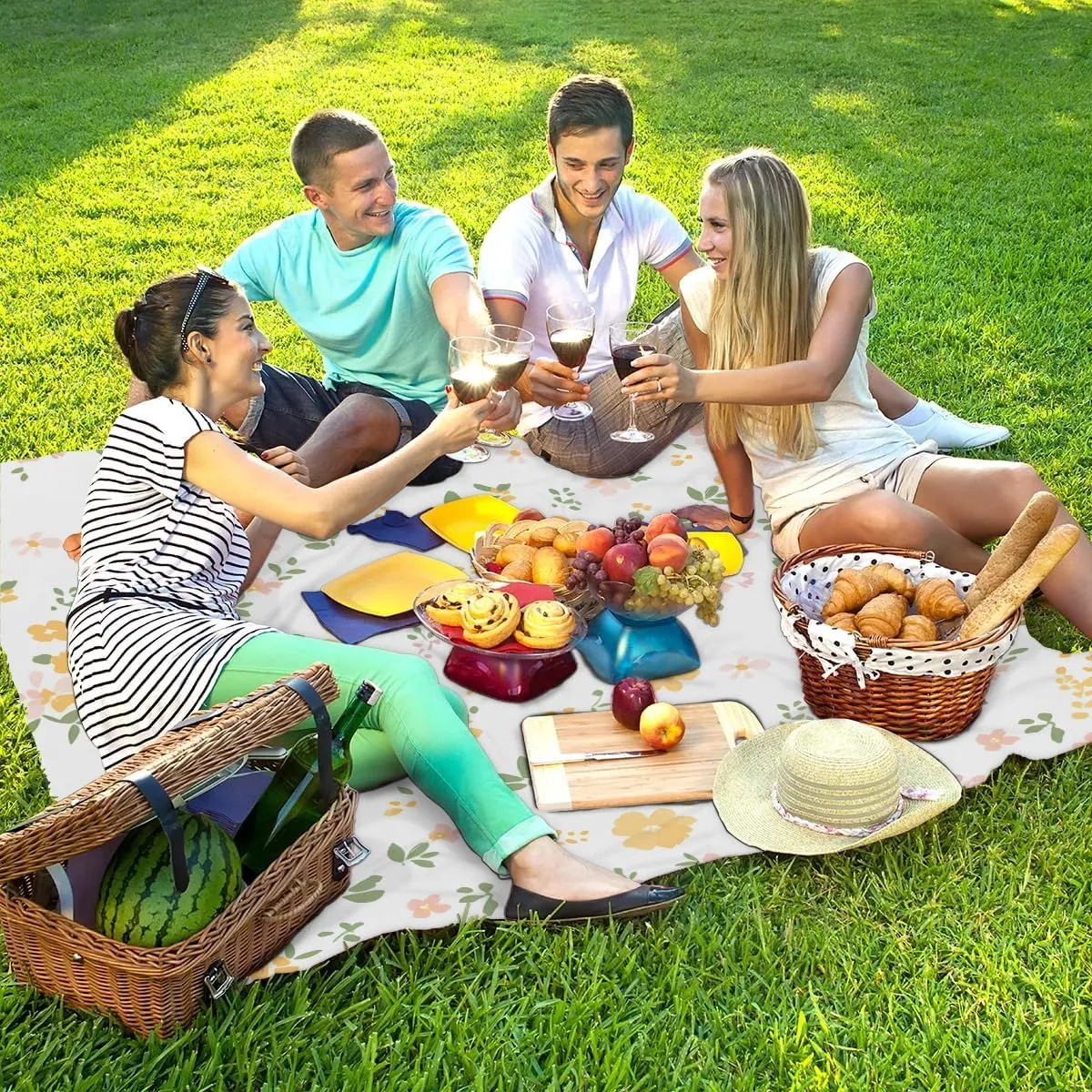 Beach Blanket, Yellow Flowers Daisy Sandproof Beach Mat, Waterproof Quick Drying Sand Free Mat with 4 x Ground Spikes for Outdoor Travel Camping Hiking, Florals Daisies Spring 68 x 59 in