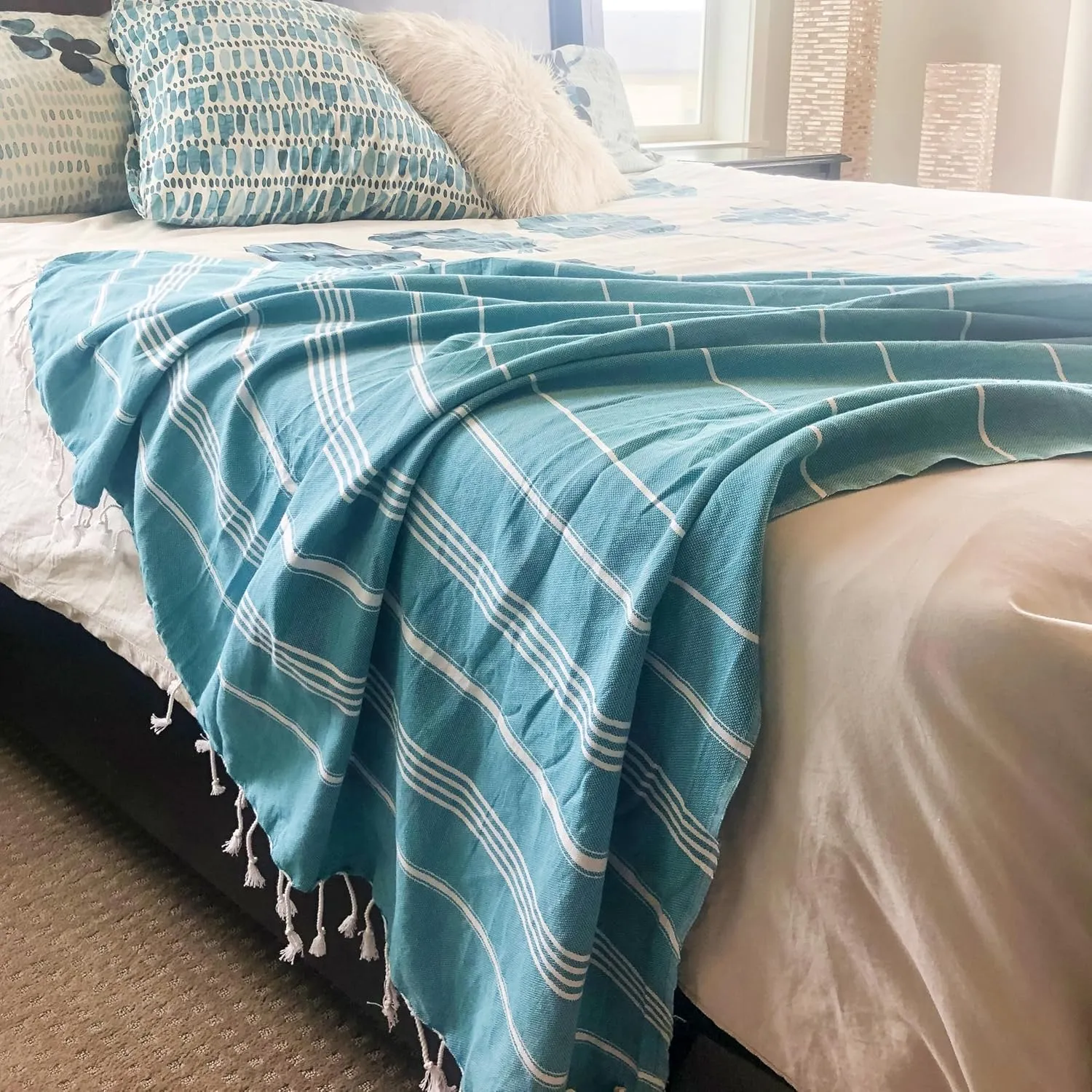 Bersuse Towels Anatolia XL Beach Blanket Throw Blanket Turkish Towel 100% Cotton Extra-Large Quick-Dry Lightweight Premium Peshtemal Towel - 61x82 Inches, Aqua