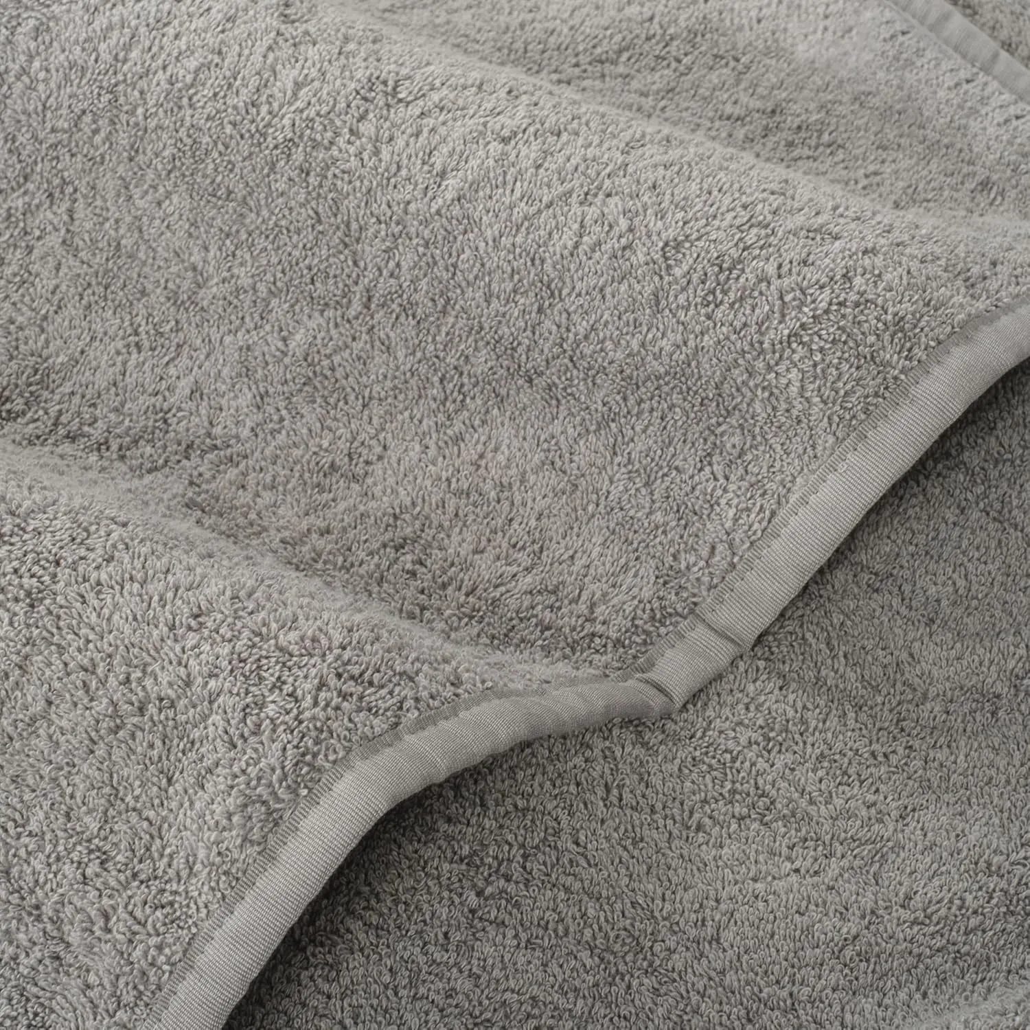 Cotton Paradise 2 Piece Lounge Chair Towels with Pocket, 32 * 86" inches Pool Chair Towels, Soft and Absorbent Chaise Lounge Towels for Pool (Light Gray, 2 Piece)