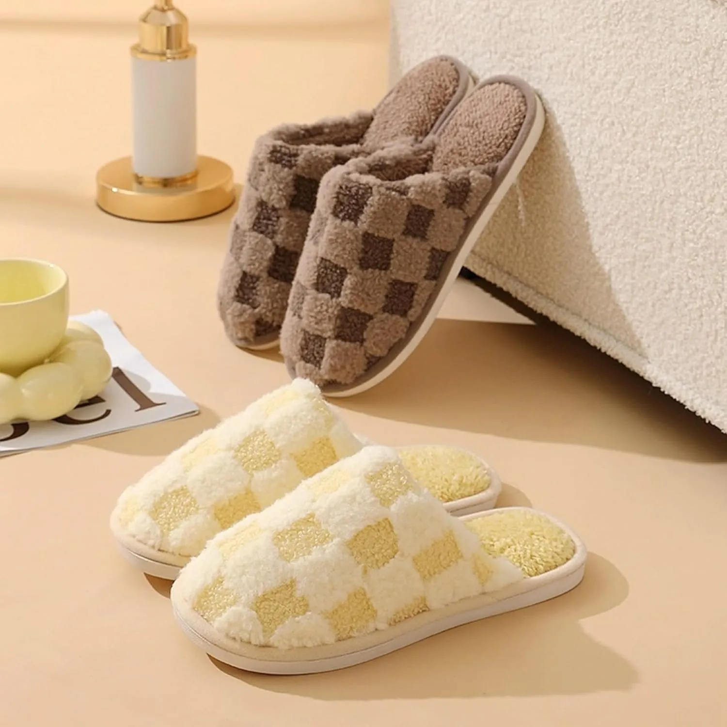 Cozy Plush Checkered Slippers for Women Men Winter Warm Indoor Cotton House Shoes with Soft Sole Lightweight Portable