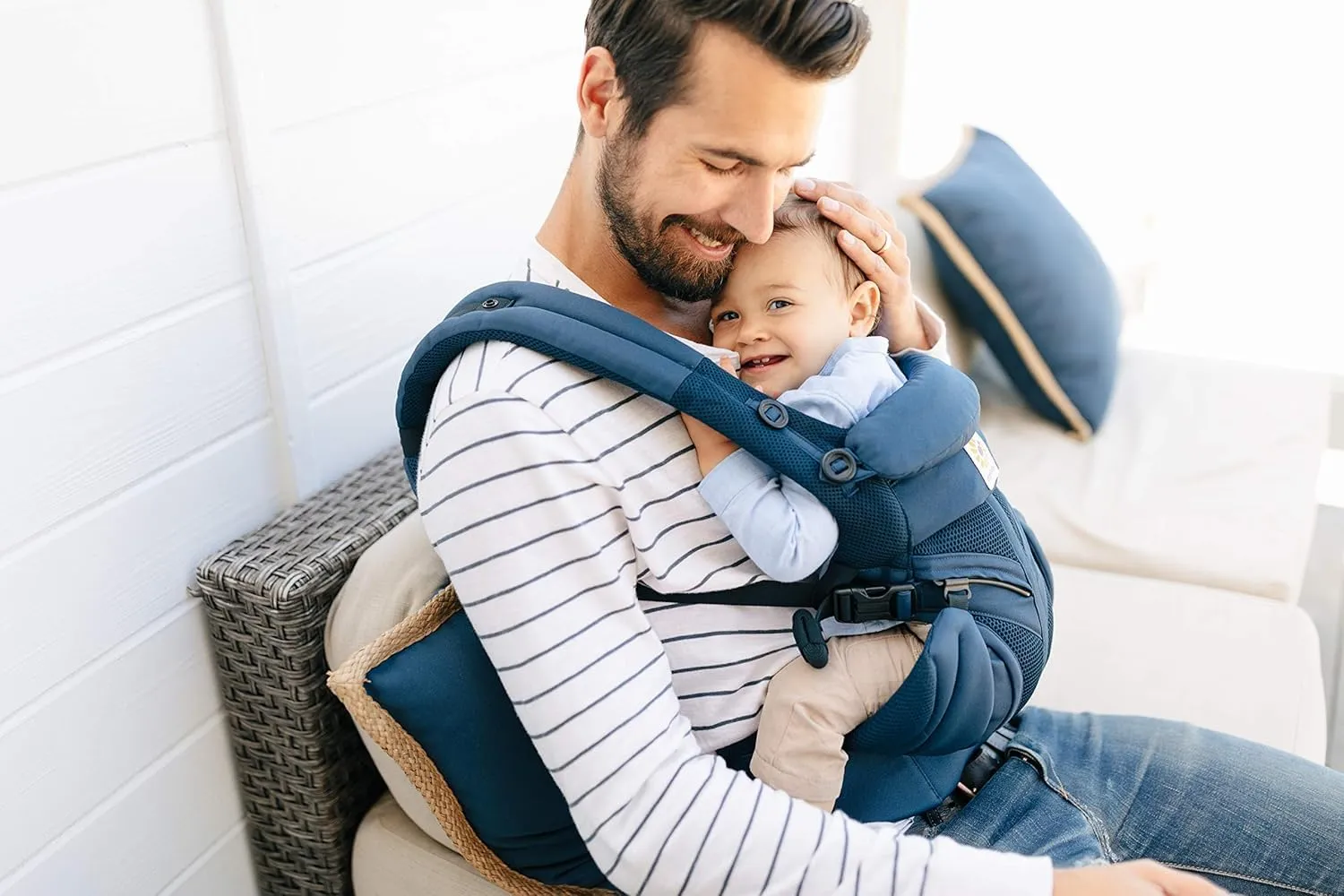 Ergobaby Omni Classic (formerly OMNI 360) All-Position Baby Carrier for Newborn to Toddler with Lumbar Support and Cool Air Mesh, 7-45 Pounds, Midnight Blue, One Size