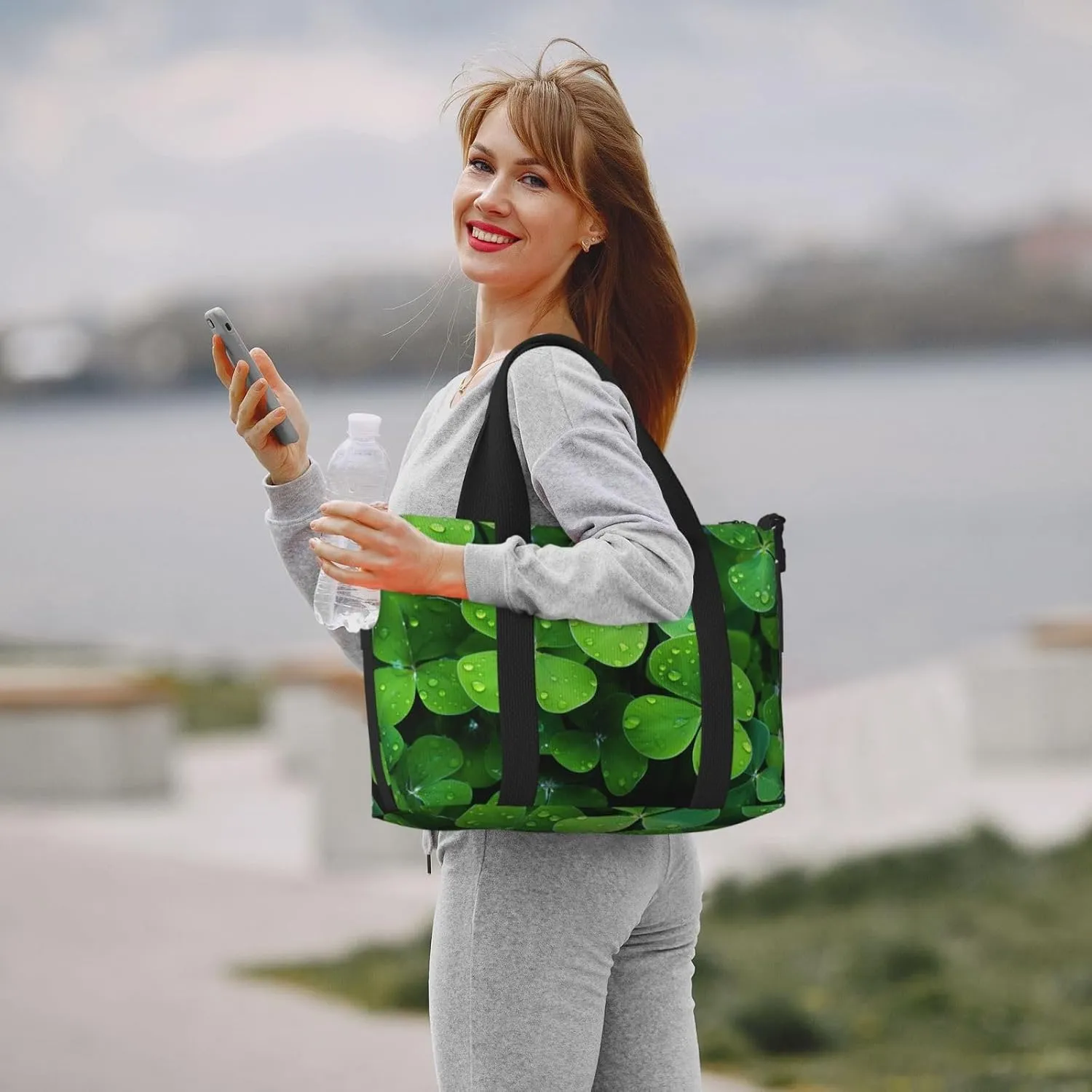 Gym Bag Many Green clover Duffel Bag for Men Women Travel Overnight Bag with Shoe Compartment Workout Bags