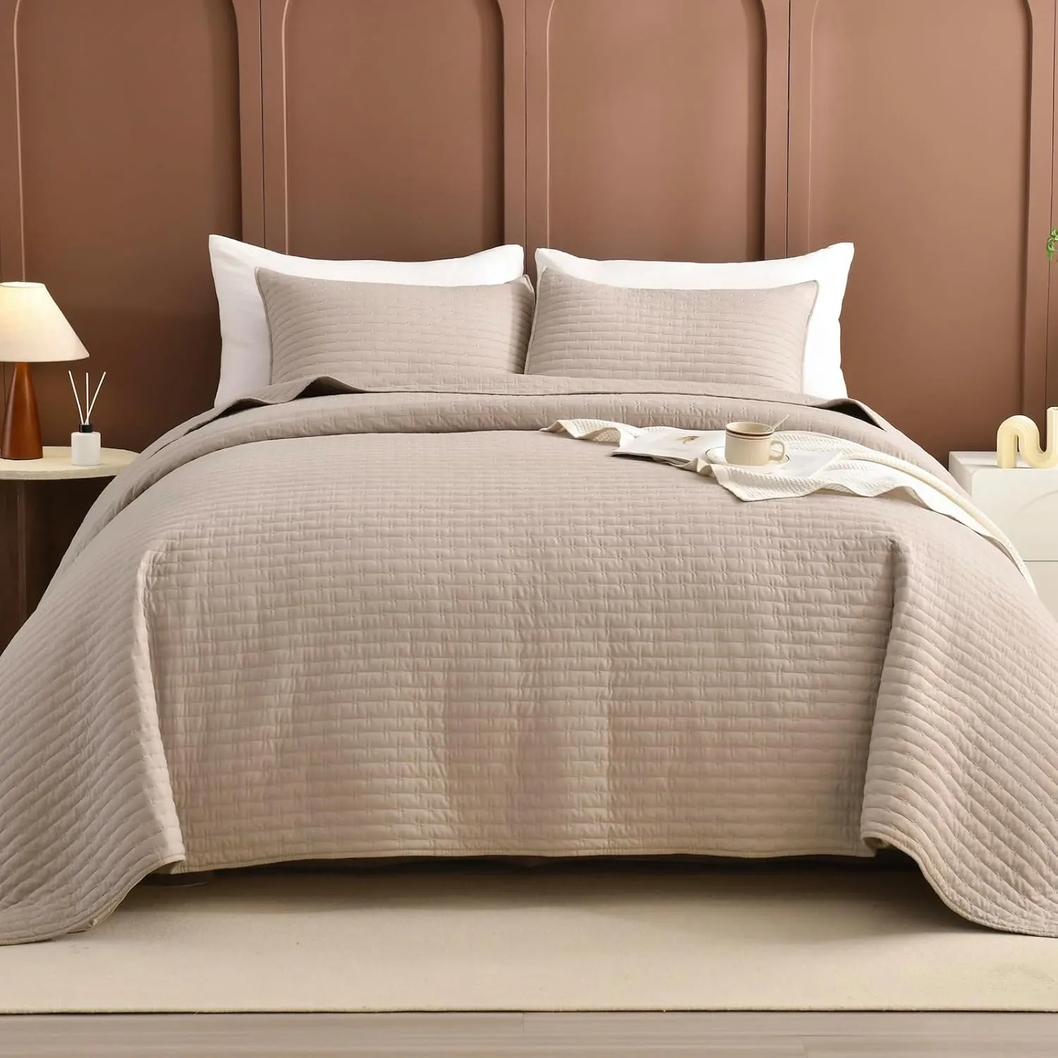 Lady Ann Queen Size Bedspread Set 100x106, 3pcs Oversized Queen Quilt Bedding Set Linen Feel Summer Queen Bed Quilted Coverlet Lightweight and Thin Comforter Bed Cover All Season Ultra Soft and Cozy