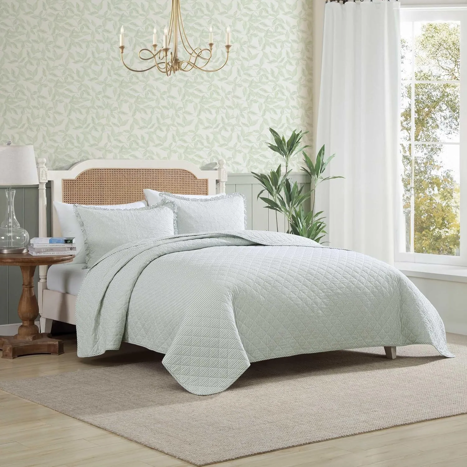 Laura Ashley - Full/Queen Quilt Set, Simple, Comfortable and Breathable Bedding with Matching Sham(s), Super Soft and Cozy Home Decor (Oxford Stripe Green, Full/Queen)
