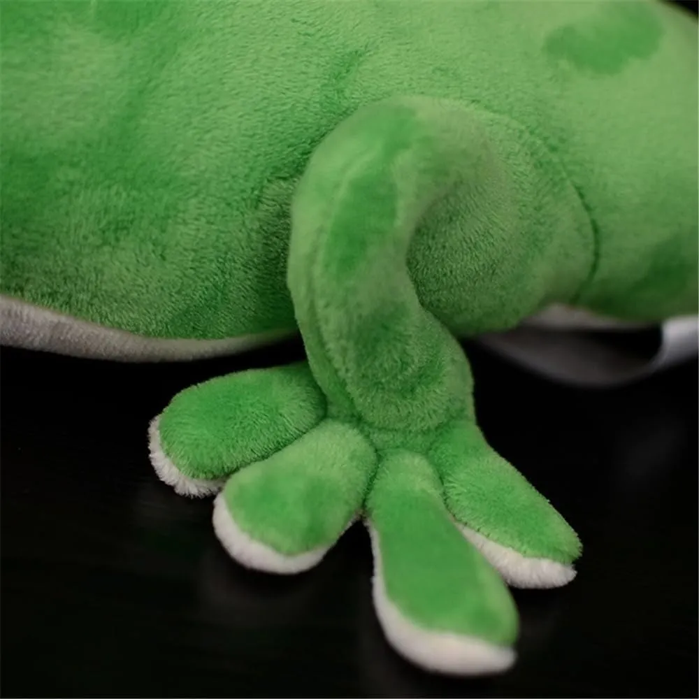 Lifelike Day Gecko Plush Stuffed Animal - Premium Soft Fabric 22-Inch Reptile Toy for Nature Lovers & Collectors