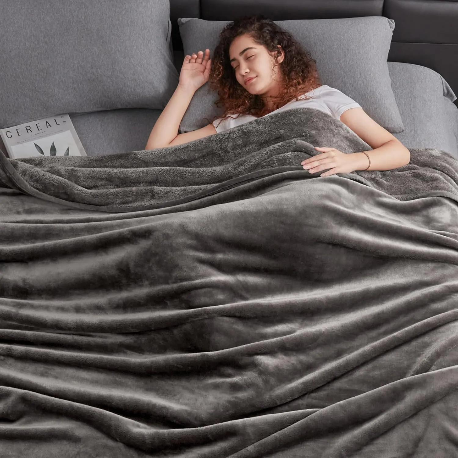 Mellowdy Extra Thick Hearty Plush Flannel Blanket (Tin Grey, 90x90) - 500GSM King Size Warm Blanket for Winter, Fall | Soft, Fluffy, Cuddly, Perfect for Bed, Oversized Throw for Couch, Sofa