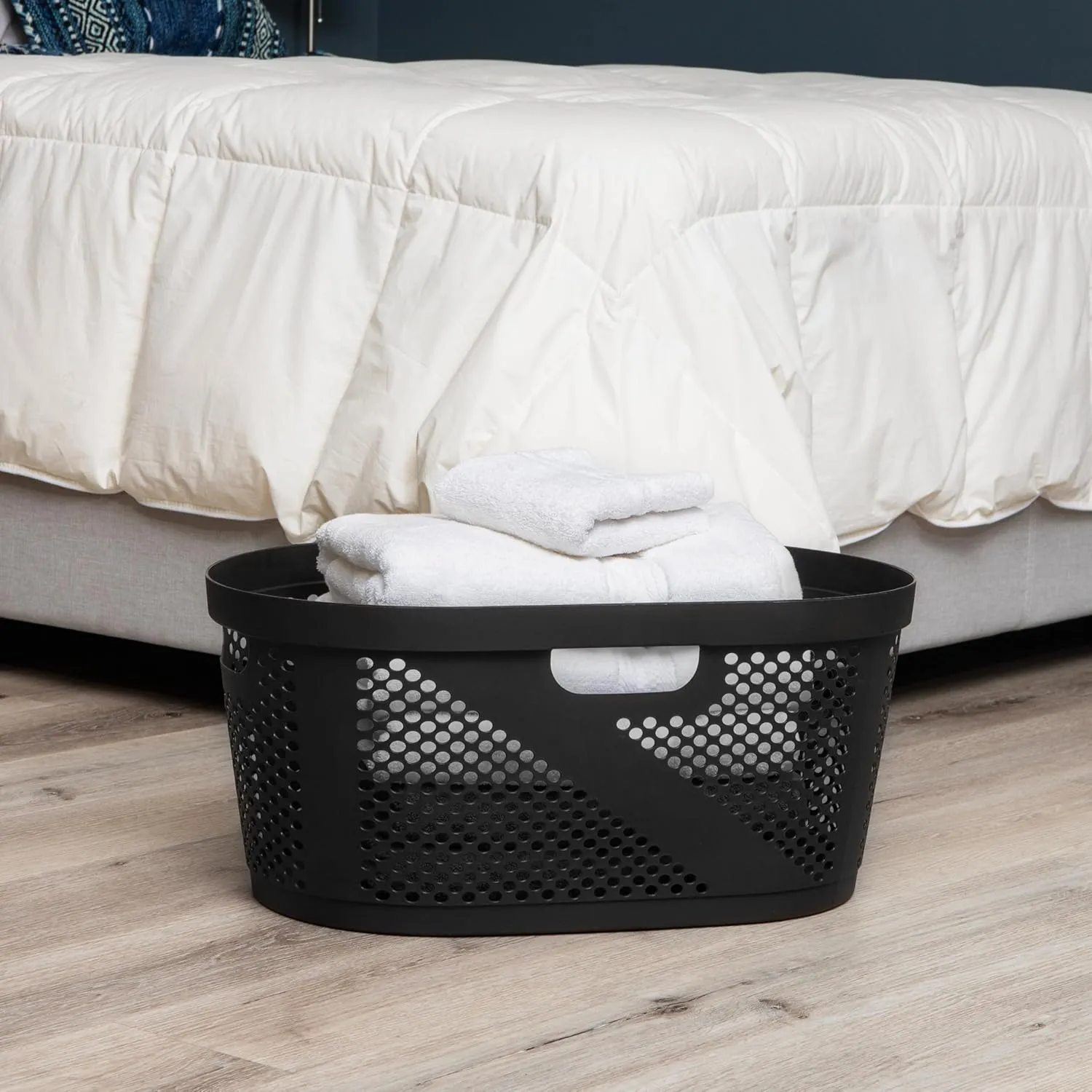 Mind Reader 40L Laundry Basket, Clothes Hamper, Ventilated, Plastic, 23"L x 14.5"W x 10.5"H, Set of 2, Black