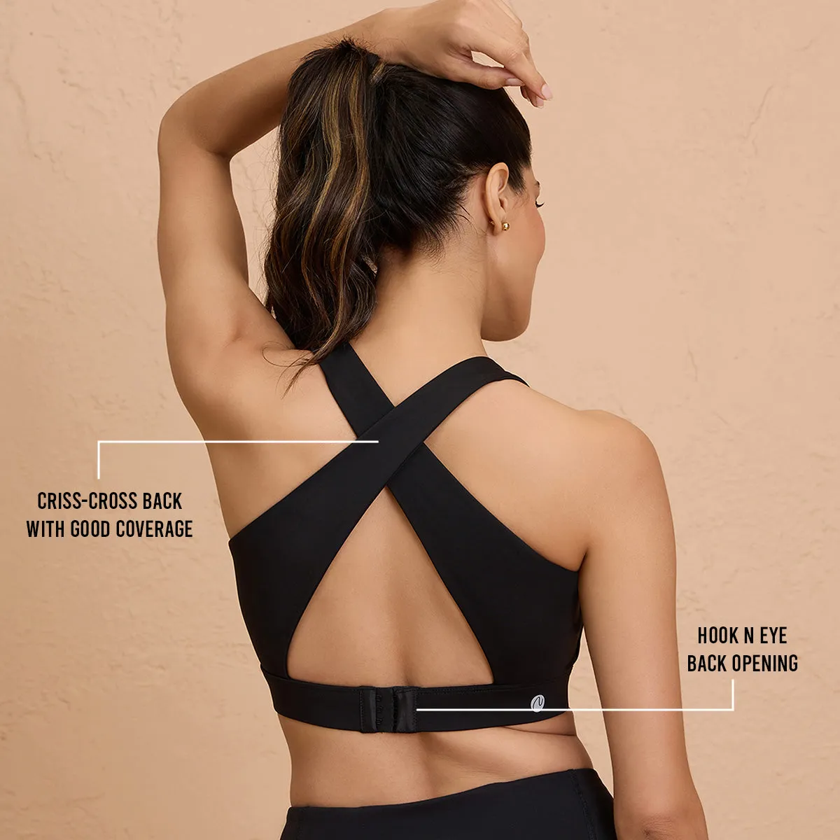 Nykd By Nykaa Ultimate Cross Back Sports Bra with Removable Cups NYK909 Black