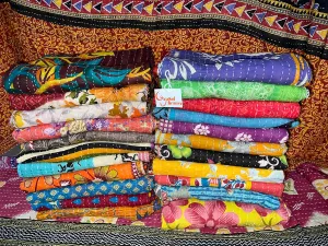 One Piece Vintage Kantha Quilts Reversible Bohemian Home Decor Handmade Indian Blanket Twin Size 85X55 Inches Assorted Multicolor