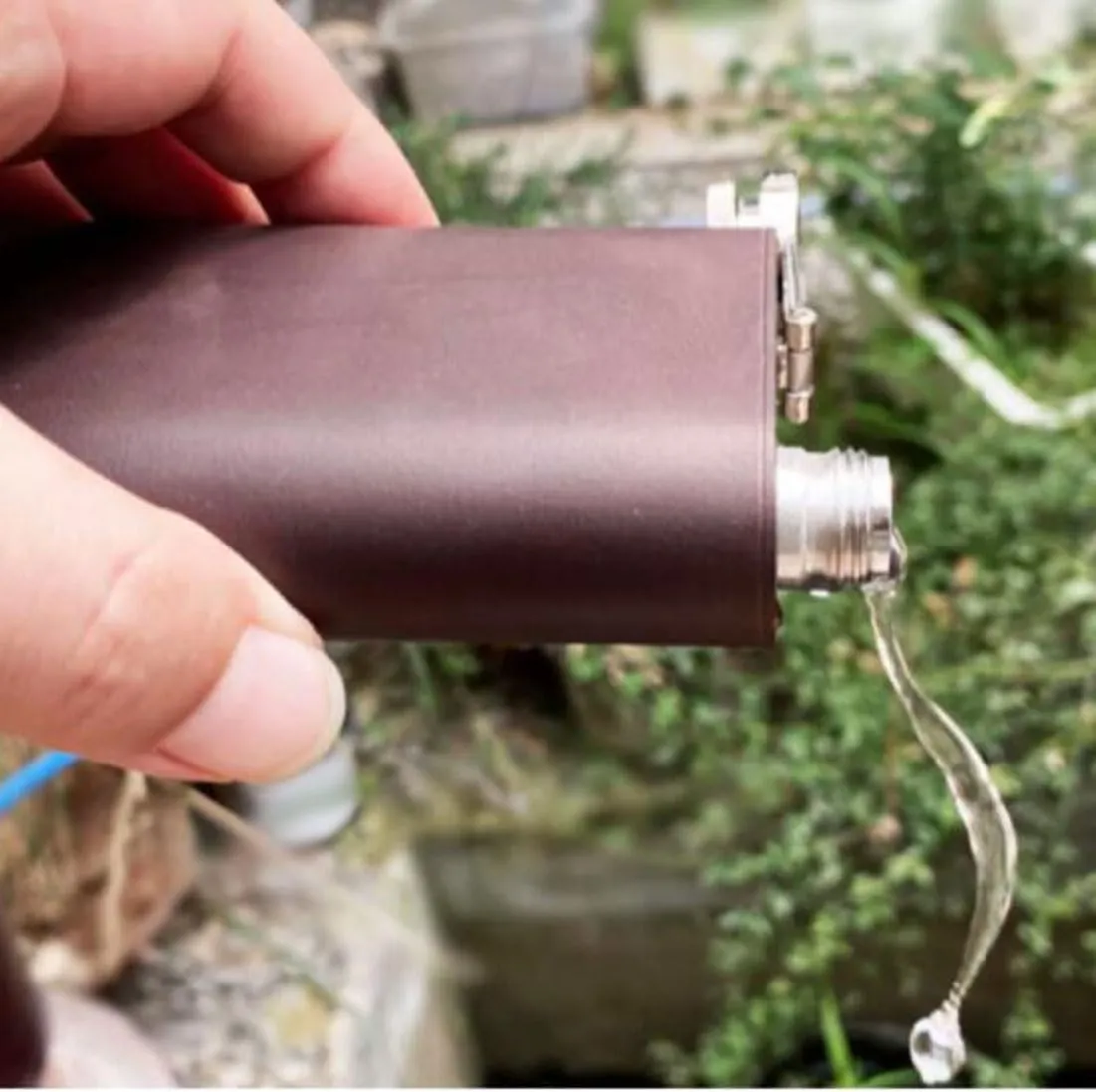 Outdoor Travel Flasks 304 Stainless Steel Flasks for Liquor for Men Wedding Party Birthdays 150ml Small Flasks(Red)