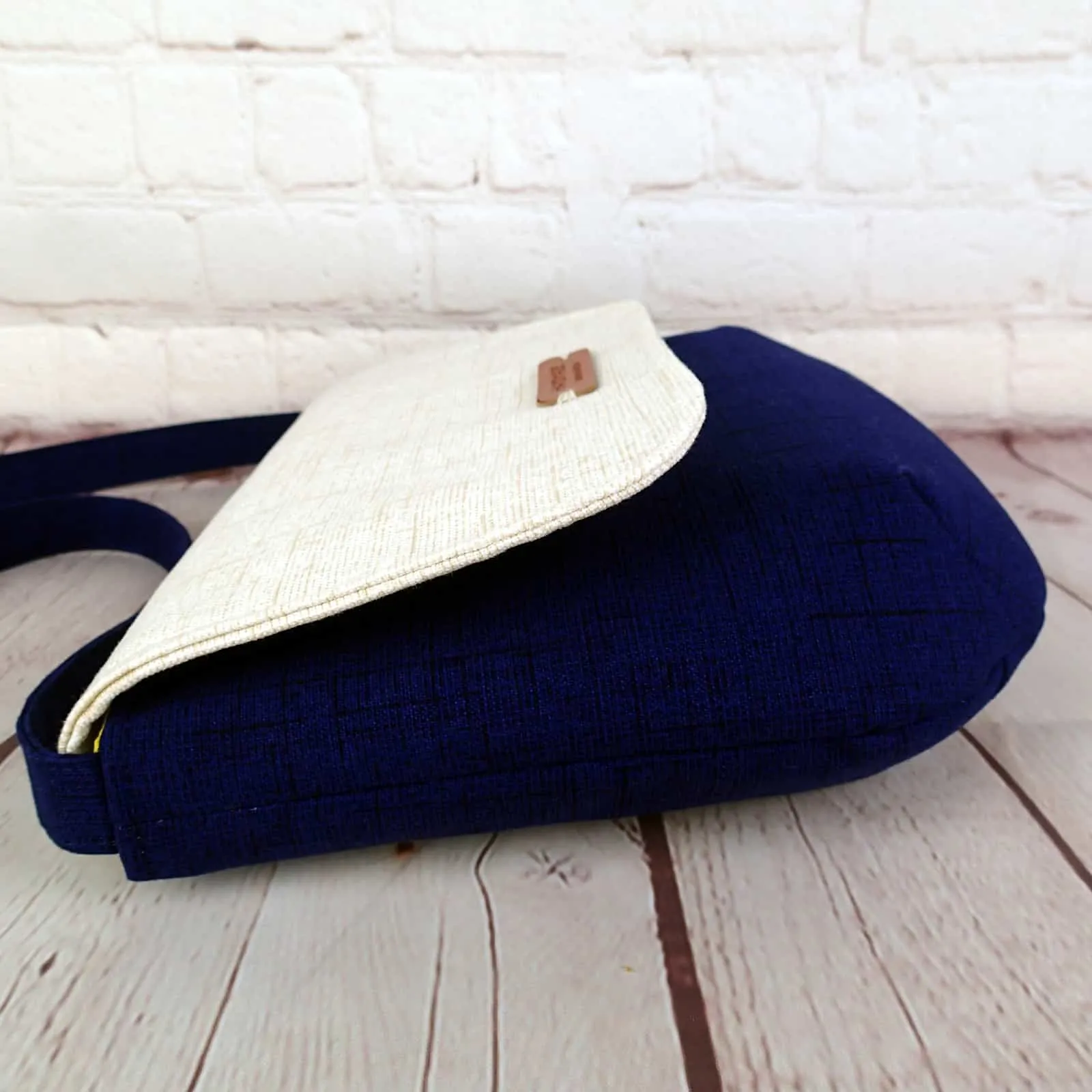 Oxford Purse ( video)