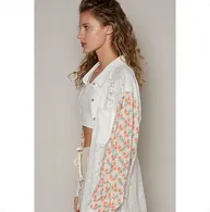 POL FLORAL LACE CONTRAST SHIRT