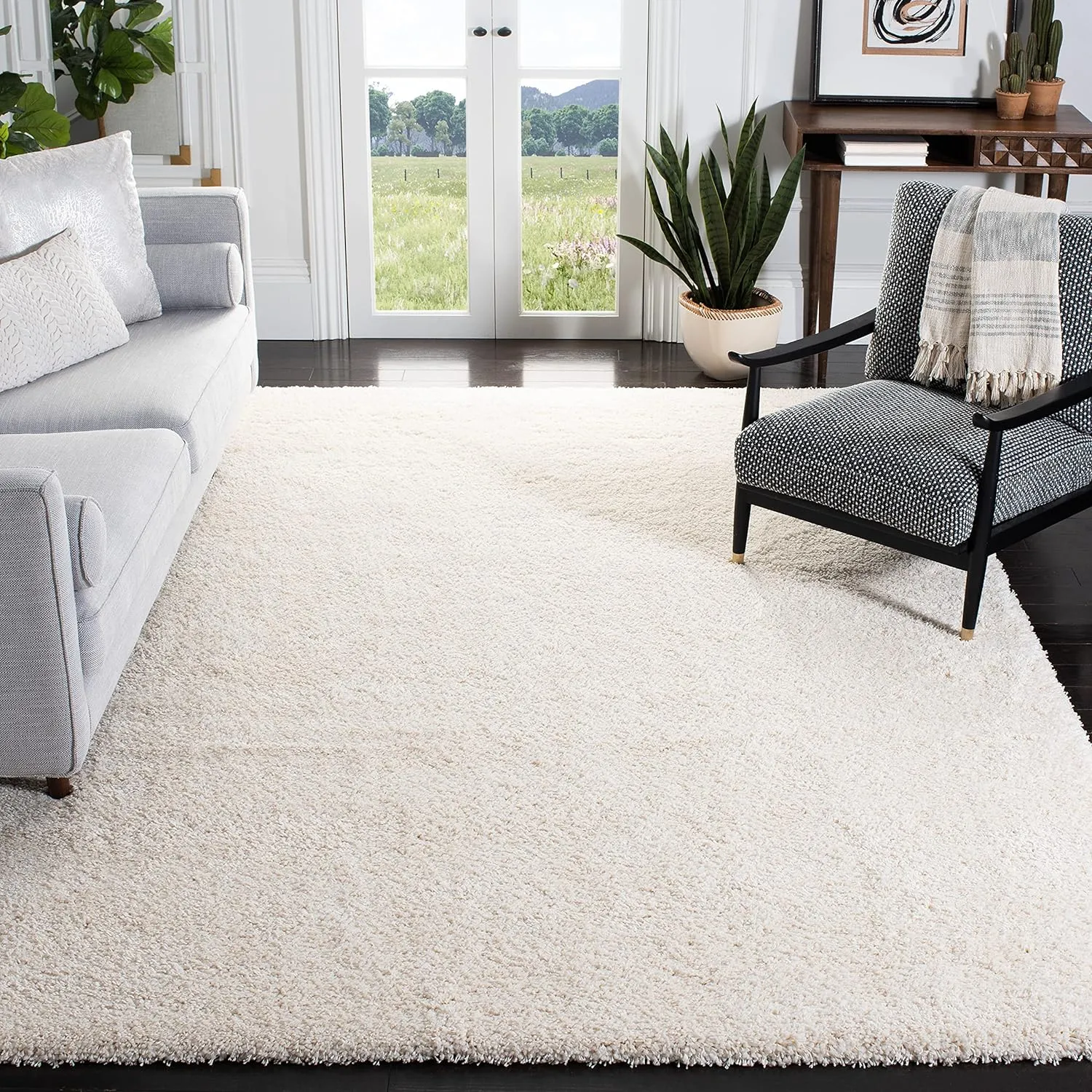 SAFAVIEH California Shag Collection Area Rug - 8' x 10', Ivory, Non-Shedding & Easy Care, 2-inch Thick Ideal for High Traffic Areas in Living Room, Bedroom (SG151-1212)