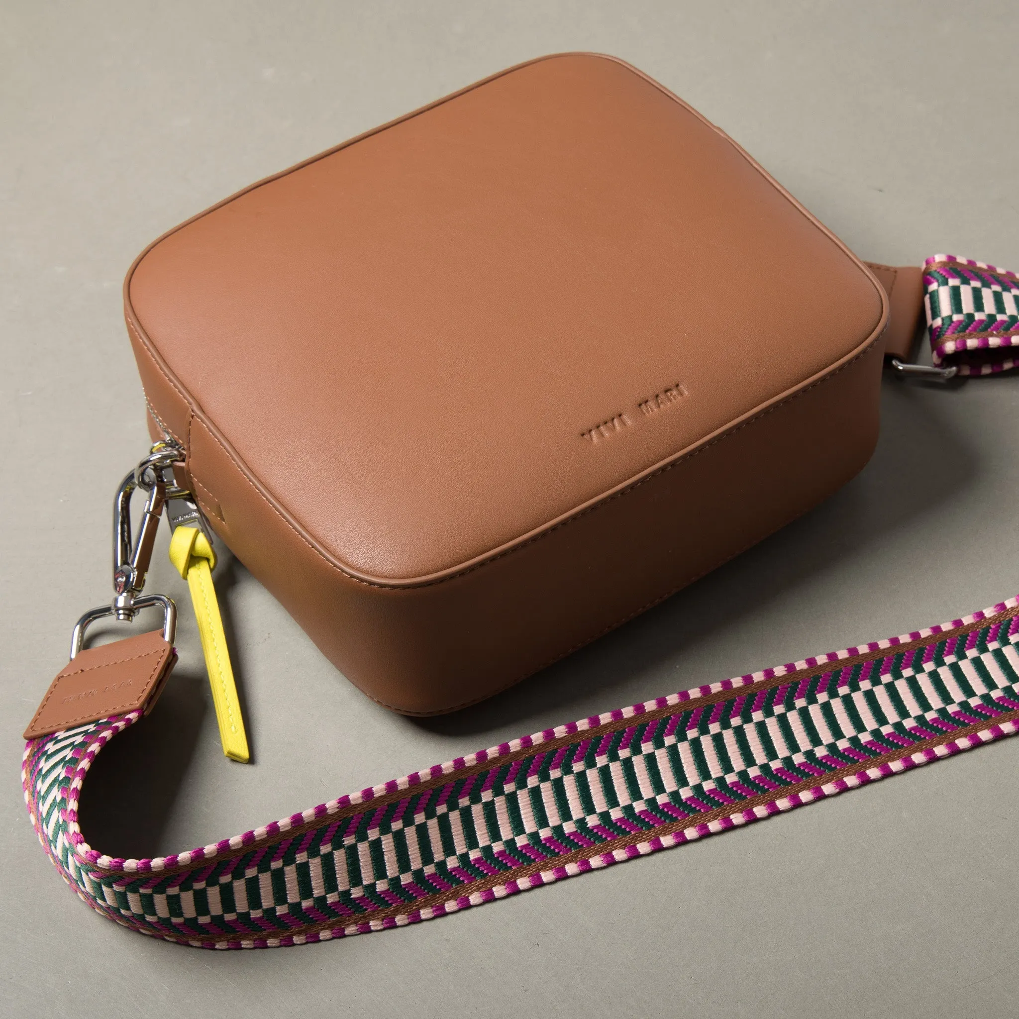 strap ethno multi magenta - tan
