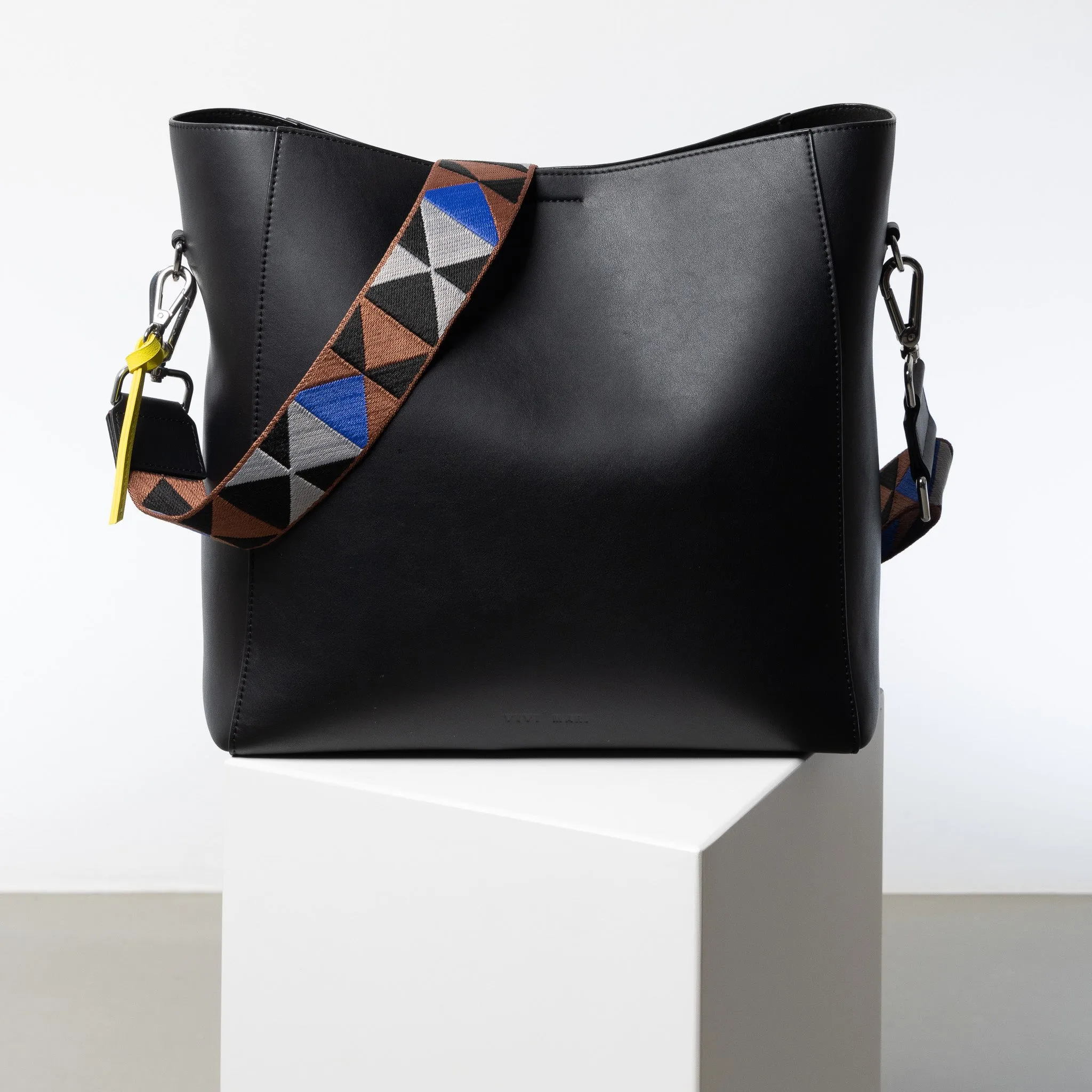 strap triangles multi tan/blue - black