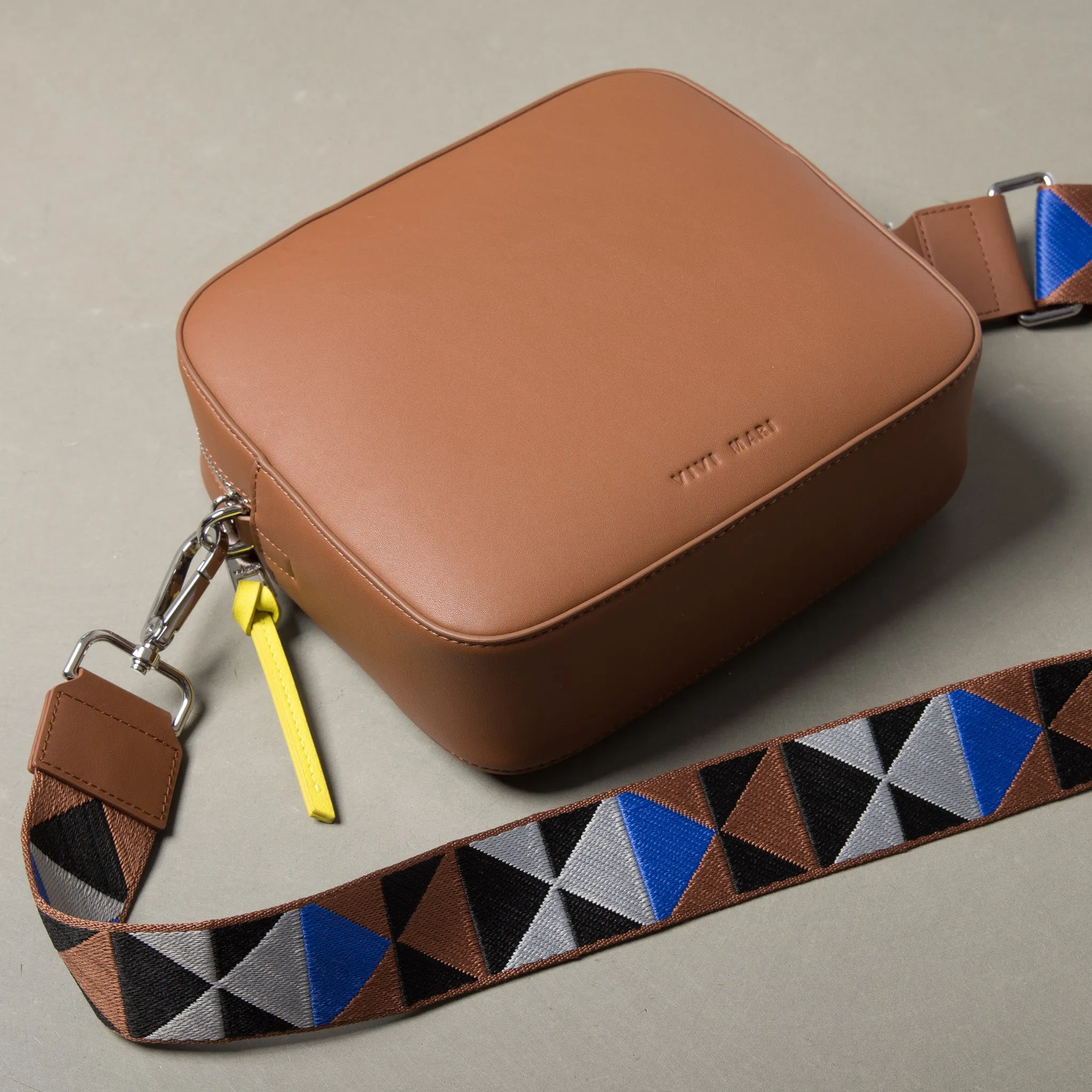 strap triangles multi tan/blue - tan