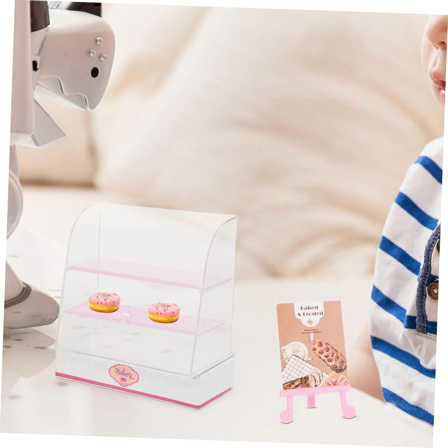 Vaguelly Miniature Bakery Cabinet Miniature Bakery Case Dollhouse Cake Bread Stand Mini Food Display Cabinet Model Dessert Display Cabinet with Sliding Door for Dollhouse Store Pink
